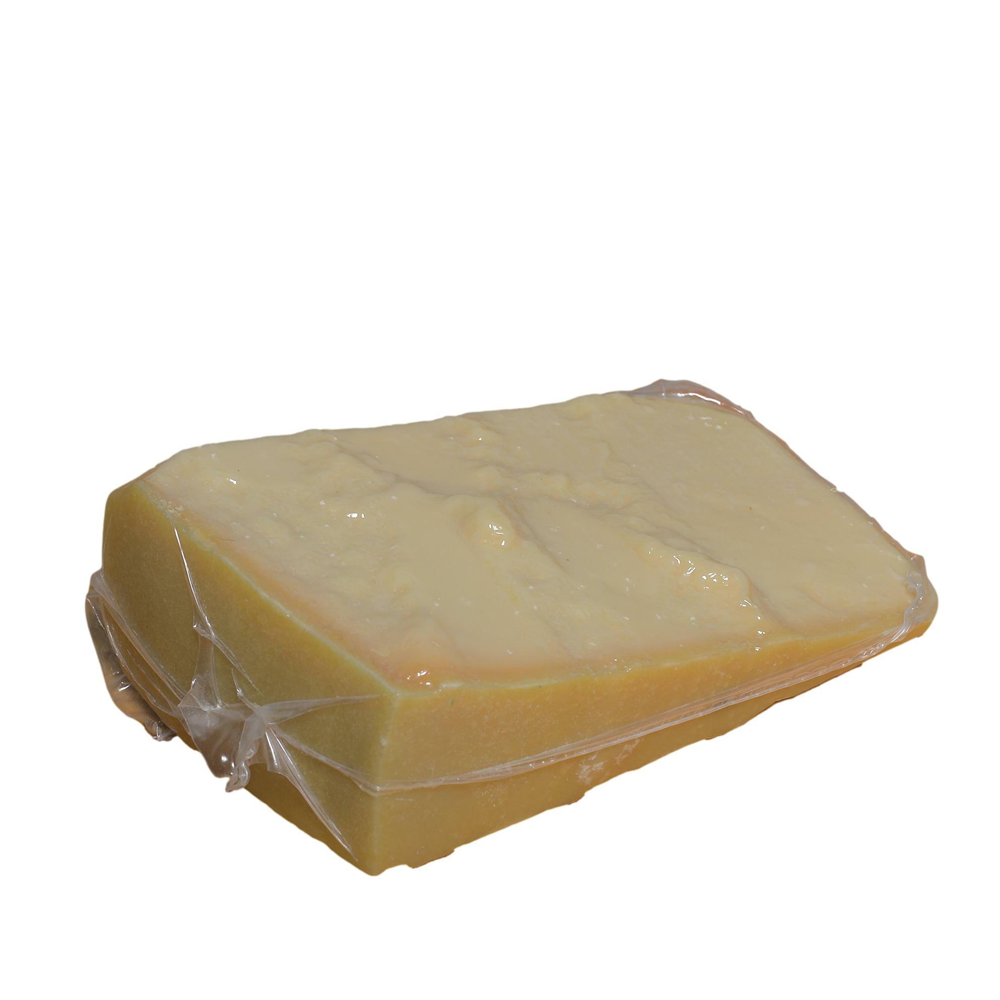 Formaggio duro  latte Italia