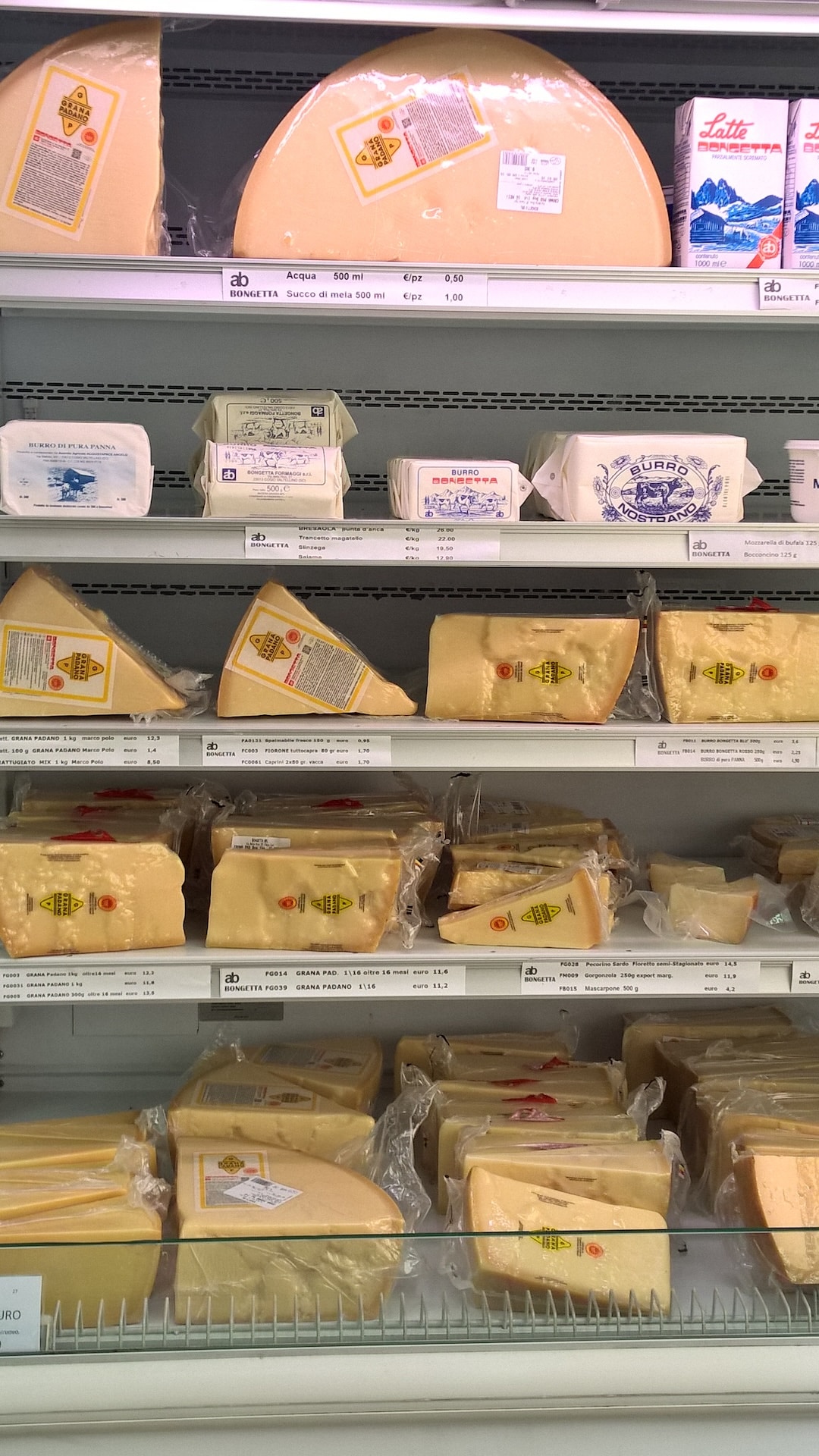 spaccio.murale_2 Formaggi porzionati Bongetta